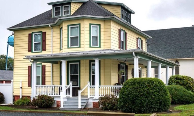 Rock Hall House | The Lodge on Main. A Victorian home. Walk/bike to everything!