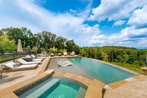 Talking Rock House | The Lodge