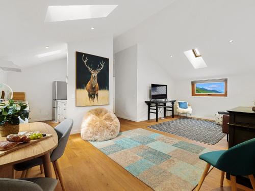 Lake Hayes Apartment | The Loft at Sicilian