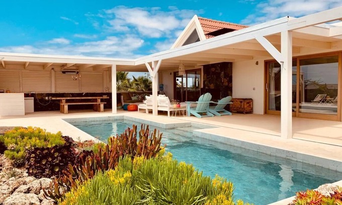 La Oliva House | The Loft, between the moon and the stars.