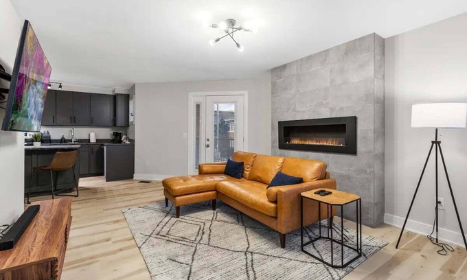 Clarksville Condo | The Lofts of Downtown (540 N 2nd St, #207) | Charming 2-Bedroom in the Heart of Clarksville, TN