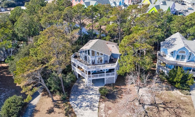 Corolla Light House | The Long Islander CL11