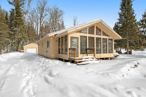 Manitowish Waters House | The Loony Bin