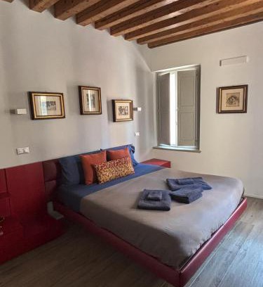 San Polo Apartment | THE LOVERS