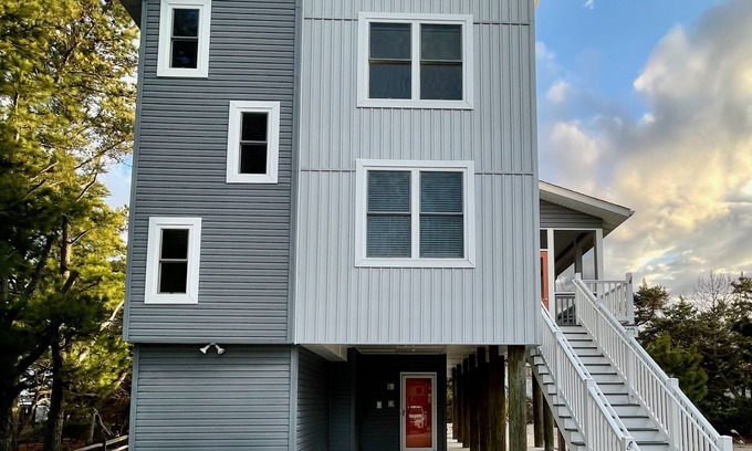 Broadkill Beach House | The Lucky Tangerine in Broadkill Beach: Linens included!