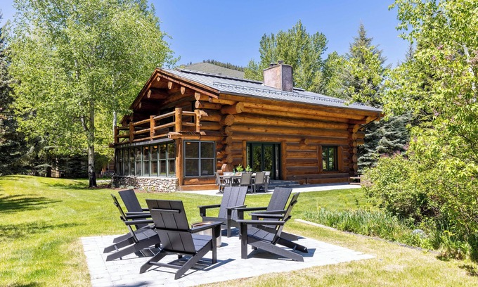 Sun Valley Cabin | The Luxury Cabin at Comfort Circle