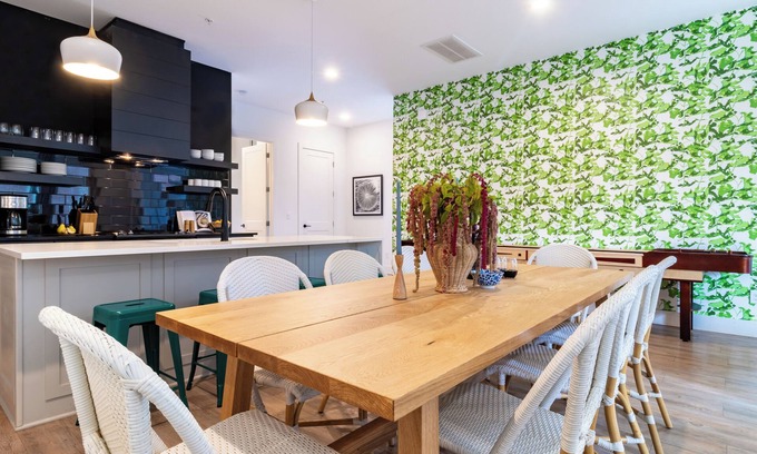 Germantown Apartment | The Magnolia by AvantStay | 8 Bedrooms in DT Nash