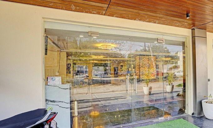 South West Hotel | The Majestic Haven Suite Delhi Airport