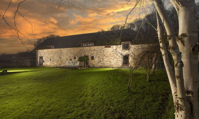 Axminster House | The Manger, Perched in an elevated position within the Blackdown Hills National Landscape.