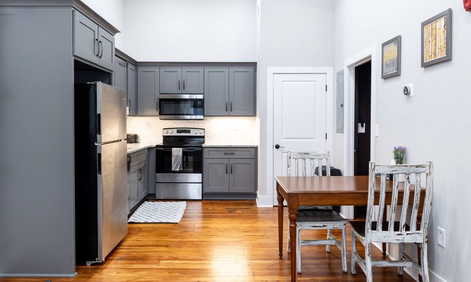 Cartersville Apartment | The Manhattan Loft 4