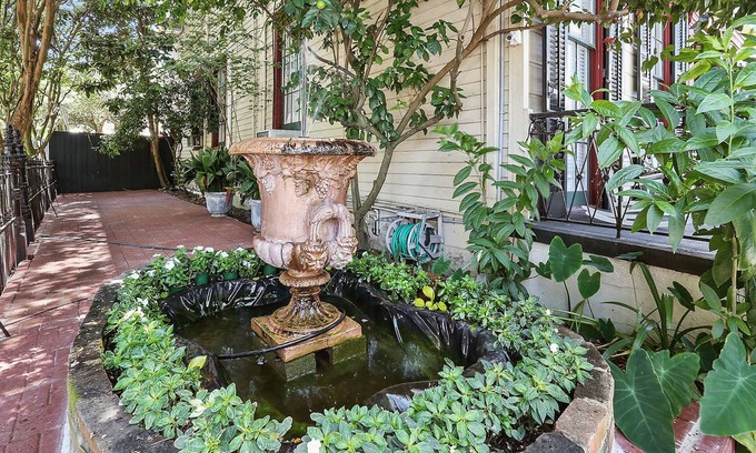 Faubourg Marigny House | The Mansion on Royal