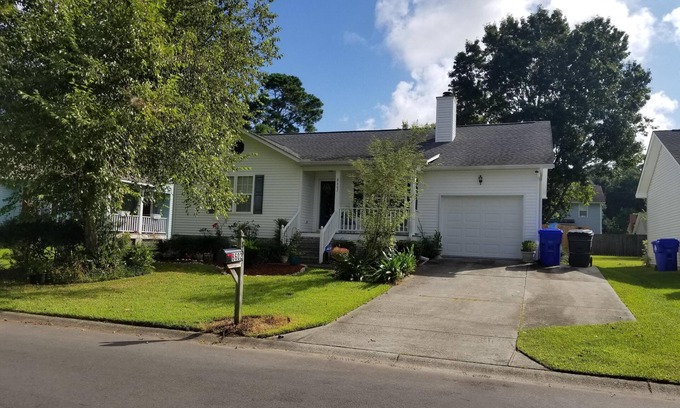 North Charleston House | The Marie is Ready to Host You and Yours