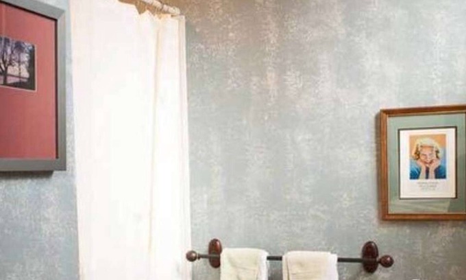 Maysville Apartment | THE MAYSVILLE ROOM -
