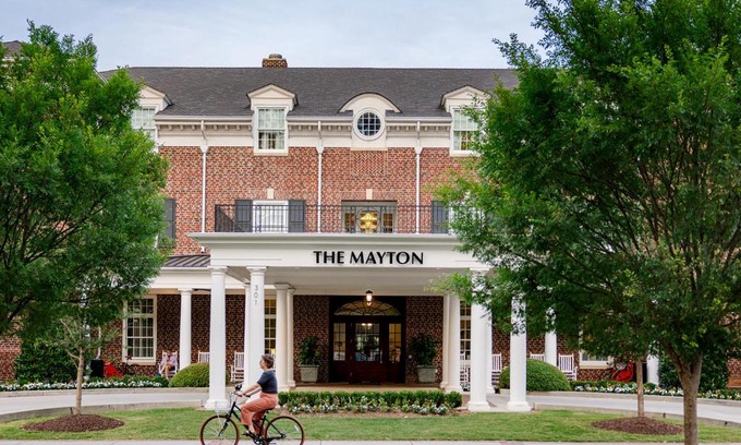 Cary Hotel | The Mayton