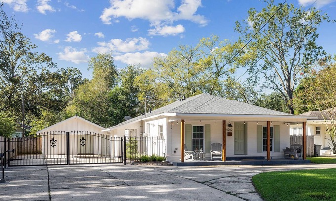 Mid City South House | The Mid City Haven