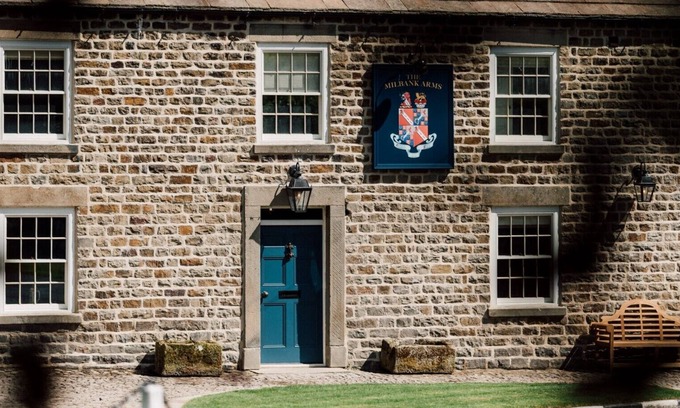 Barningham Bed & Breakfast | The Milbank Arms