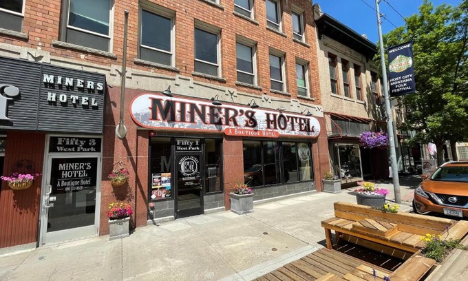 Butte Hotel | The Miner's Hotel