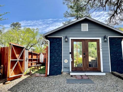 Prescott House | The Modern Blue- Walk to Downtown Prescott