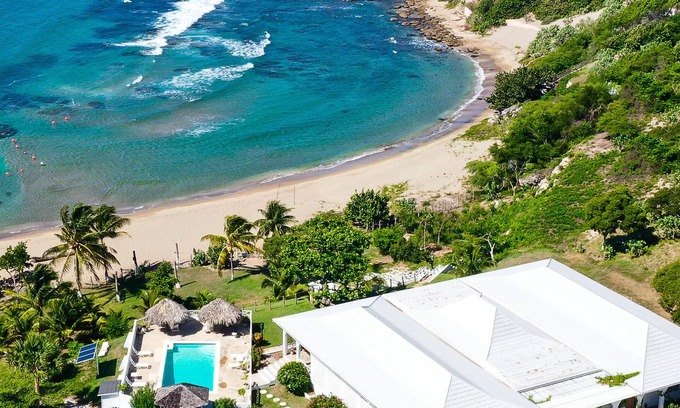 Treasure Beach Villa | The Most Beautiful 4-acre Private Beachfront Villa with Pool and Chef