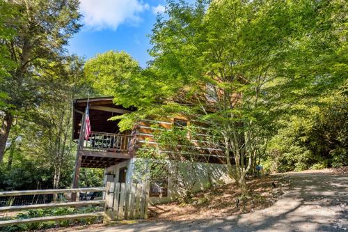 Blowing Rock House | The Mountain Peek
