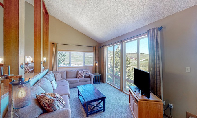 Silvercreek Condo | The Mountainside - Unit B47 with a private indoor hot tub, views, & pool