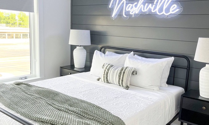 Nashville Condo | The Nash Lights Condo | Mins from Broadway