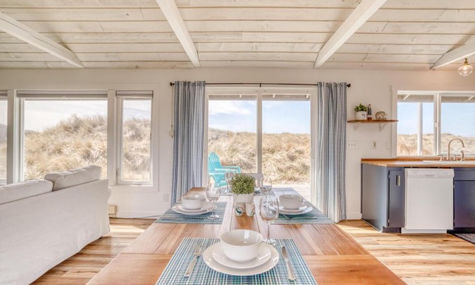 Bayshore House | The Nautical House