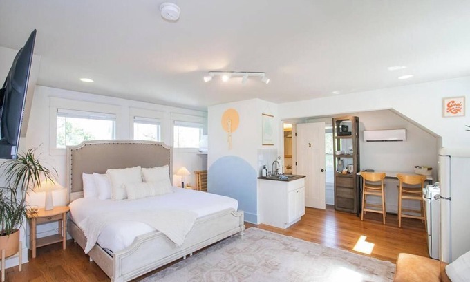 Lockeland Springs House | The Nest: East Nash Studio