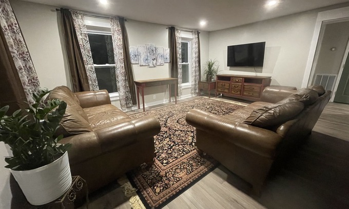 Ashley Oaks Other | The Oak at Windrock- cozy farmhouse on 2 acres