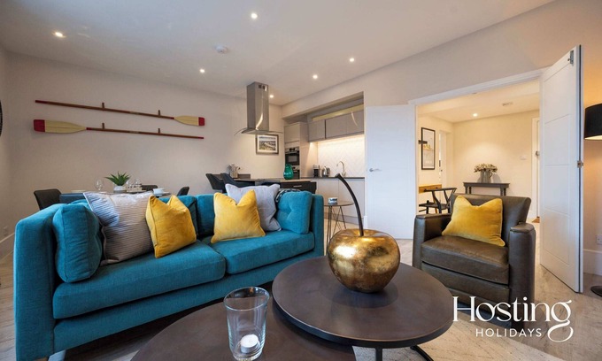 Marlow Apartment | The Oars Apartment - Marlow - Parking Included