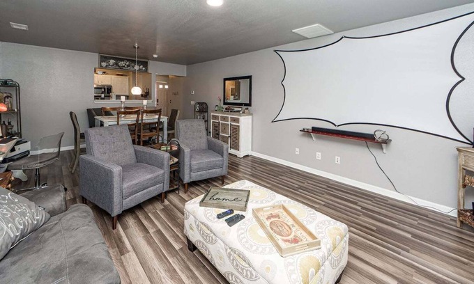 North Charleston House | The Oasis at Saratoga