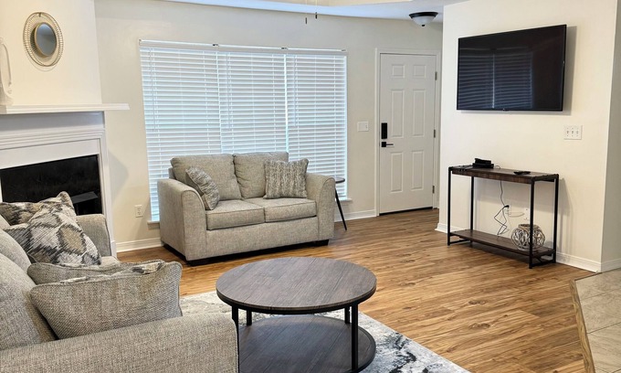 Flowood House | The Obsidian Reservoir Escape! AC, WiFi