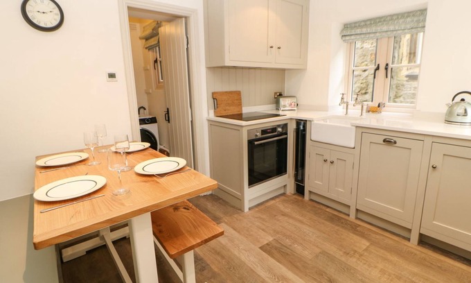 Burnsall Cottage | The Old Cobblers