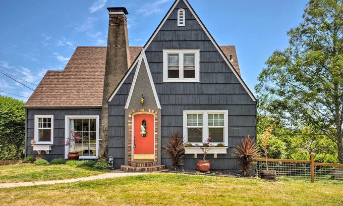 North Bend House | The Old McCullough Home w/Rooftop Deck, View