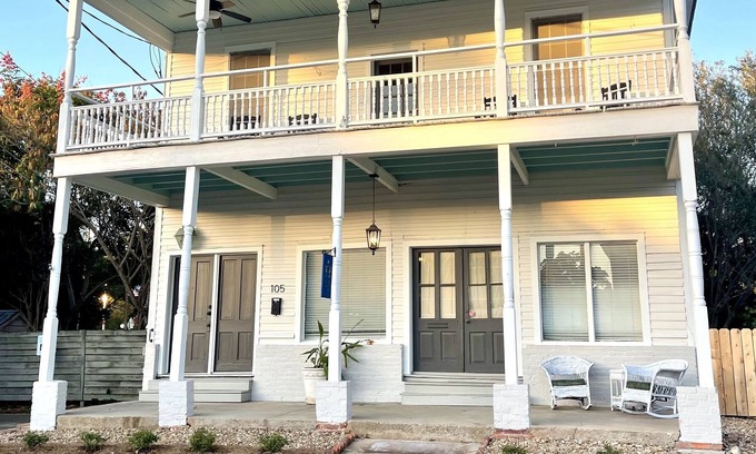 Breaux Bridge House | The Old Opera House Downtown Breaux Bridge