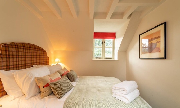 Sibford Gower Apartment | The Old Reading Room | Peaceful Village Retreat | Pass the Keys