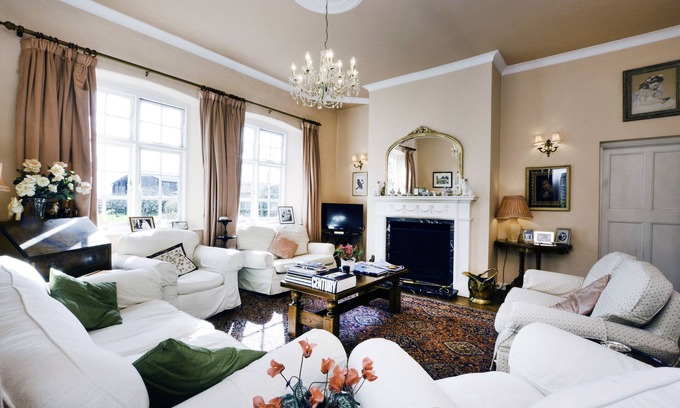 Stratton Audley Bed & Breakfast | The Old School