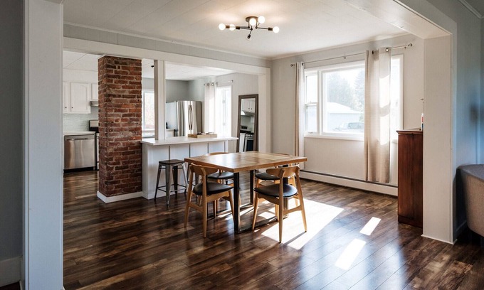 Calumet House | The One on Main