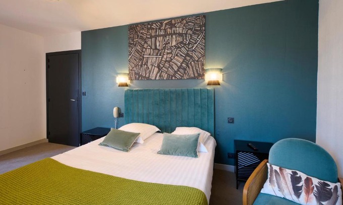 Saint-Valery-sur-Somme Hotel | The Originals Boutique, Hôtel La Colonne de Bronze, Saint-Valéry-sur-Somme