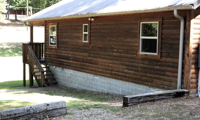 Royal Cabin | The Ozark.n