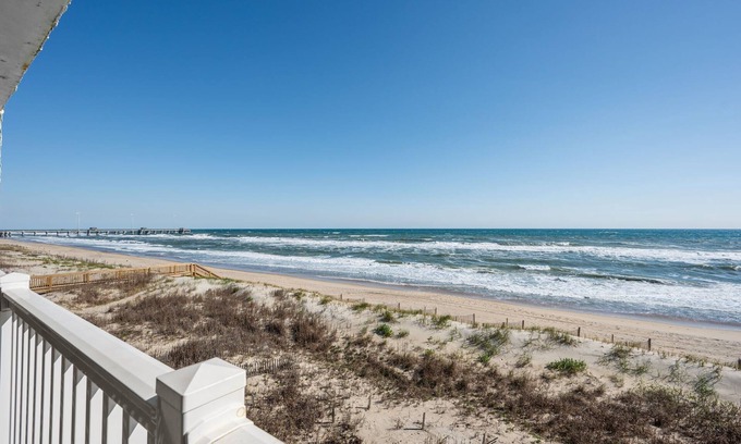 South Nags Head Condo | The Paisley Marlin: PierView Oceanfront Condo, Cozy Amenities and Incredible Vie