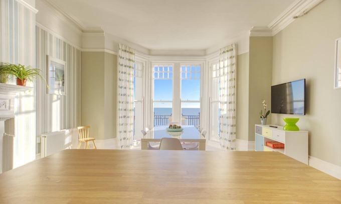 Hastings Apartment | The Palace, Ocean Suite