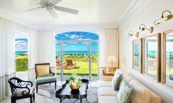 Grace Bay Hotel | The Palms Turks & Caicos, 3-bedroom Ocean View Suite, Beachfront Dining & Pool