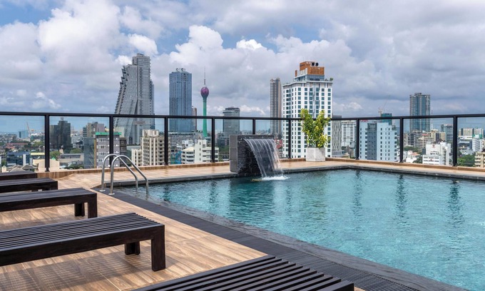 Bambalapitiya Apartment | The Pendennis Fern in Colpetty
