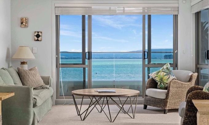 Mount Maunganui Apartment | The Penthouse Pad