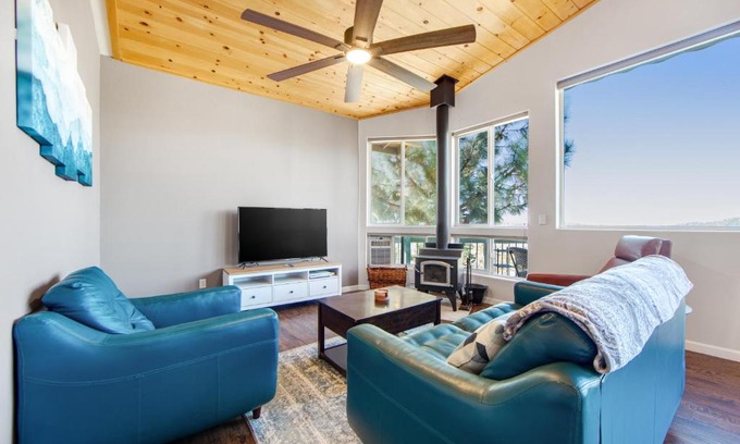 Idyllwild House | The Perch