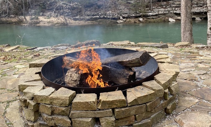 Byrdstown House | The perfect autumn getaway fire pit, hiking msg for fall discounts