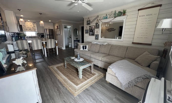 Wildwood Crest Condo | The perfect beach retreat - walking distance to beach and Sunset Lake