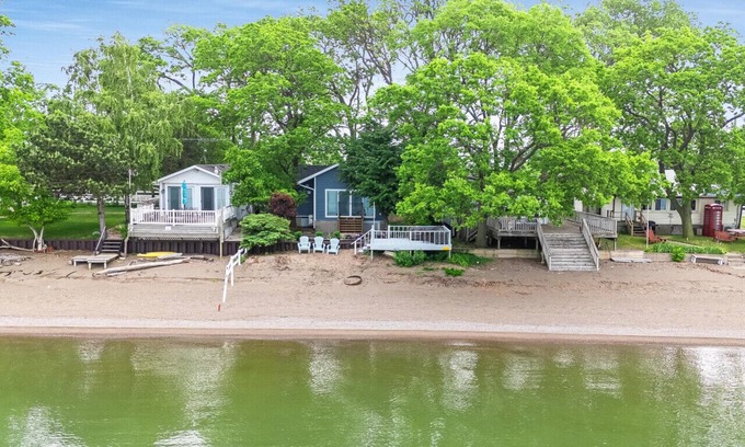 Leamington Cottage | The Perfect Beach Getaway