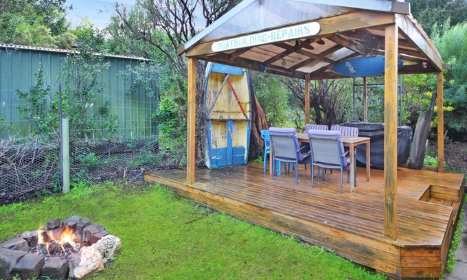 Nelson House | The Perfect Fishing Shack On The Glenelg River.